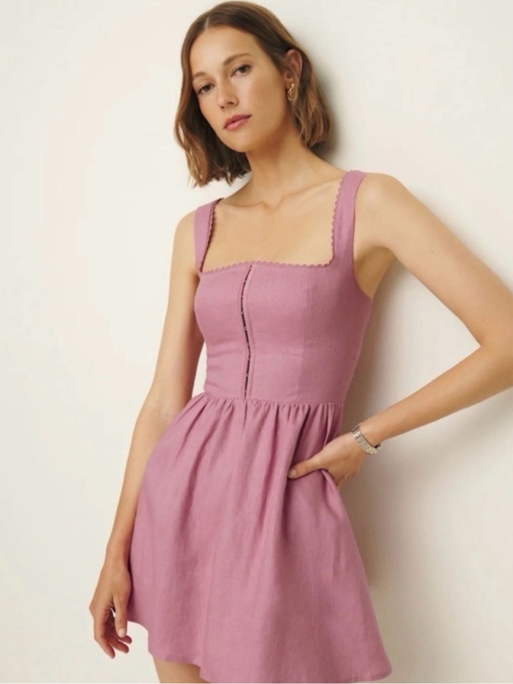 Reformation Sheri Linen dress
Rose Petal